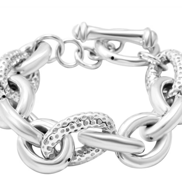 Elegant Silver Bracelet